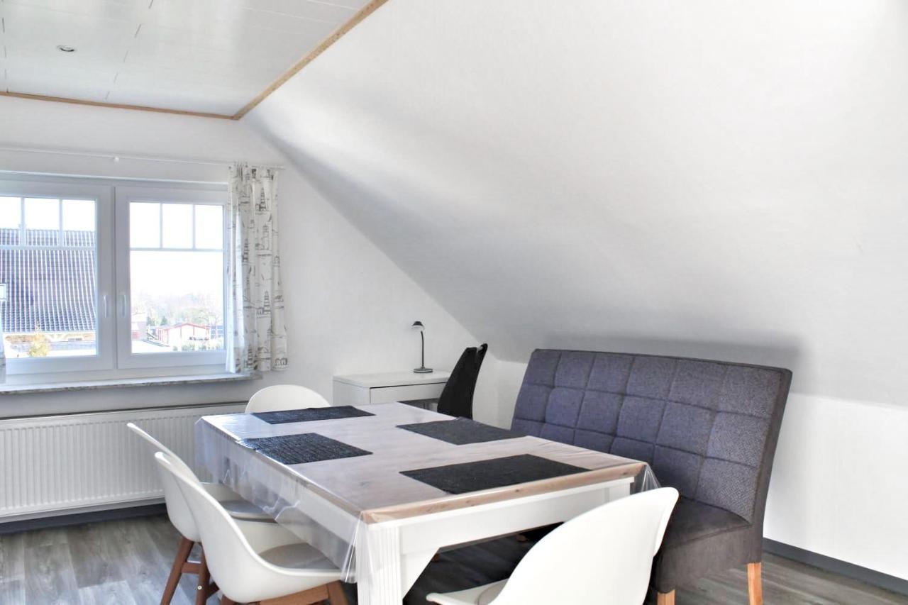 Nordsee Anker Unsere Moderne 87 Qm Ferienwohnung Mit Zwei Schlafzimmer In Norden Ortsteil Ostermarsch Luaran gambar